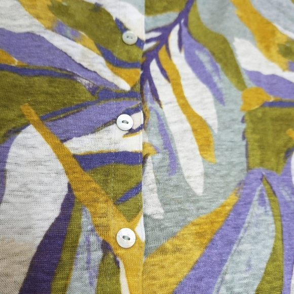 RACHEL ZOE 100% Linen Short Sleeve Multi Color Leaf Blouse, Button Back w/ Vent - Picture 12 of 15